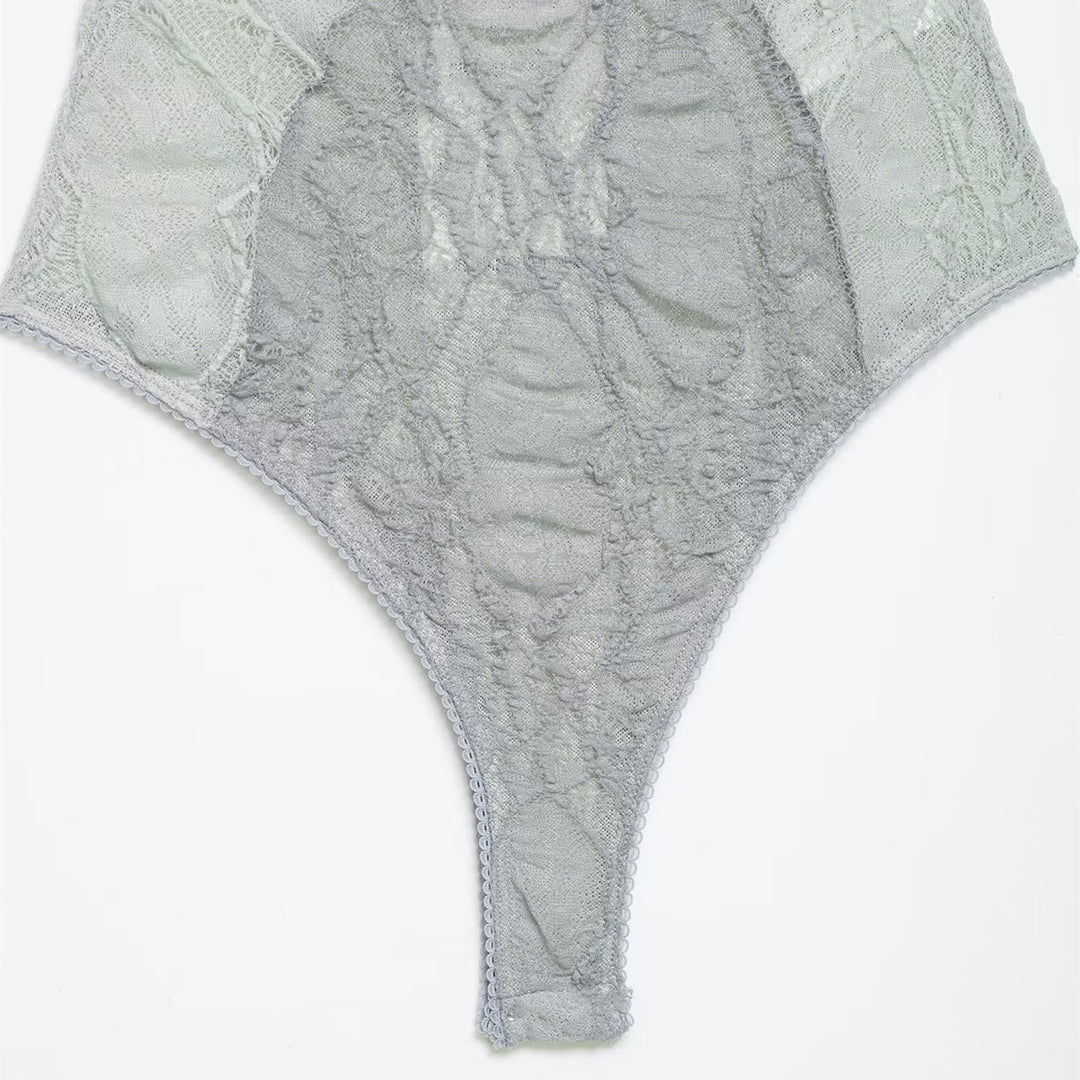 Damer spetssbody med förförande design och zada band Mirla-Eva Jonsson