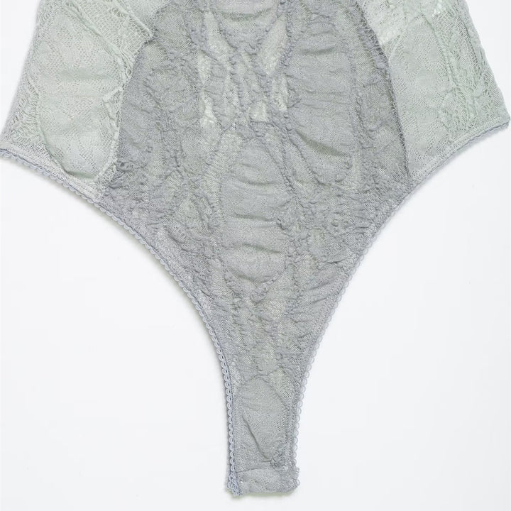 Damer spetssbody med förförande design och zada band Mirla-Eva Jonsson