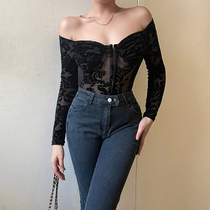 Damer spetstopp med off-shoulder design och långa ärmar Mirla-Eva Jonsson