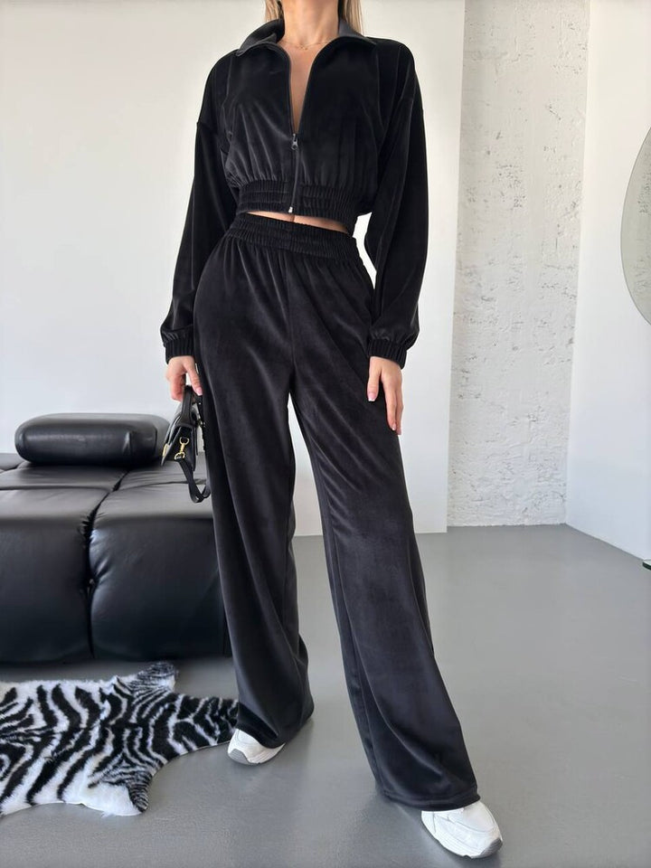 Damer sportig fleece-set med cropped-jacka och vida ben Eva Jonsson-Eva Jonsson