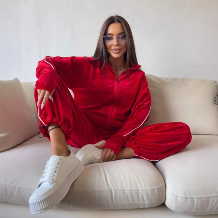 Damer sportig fleece träningsoverall med kontrasterande detaljer Mirla-Eva Jonsson