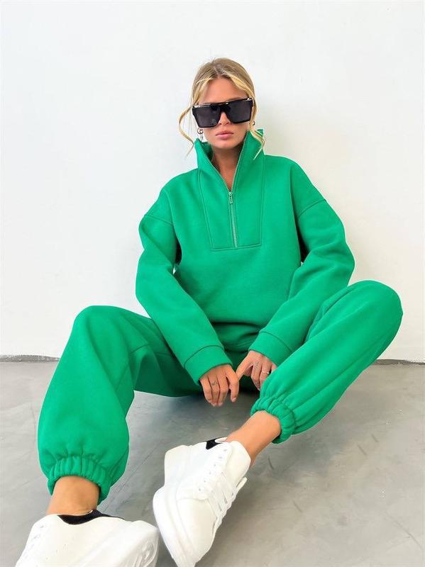 Damer sportig fleece-tröja och joggingbyxor-set med hög krage Mirla-Eva Jonsson