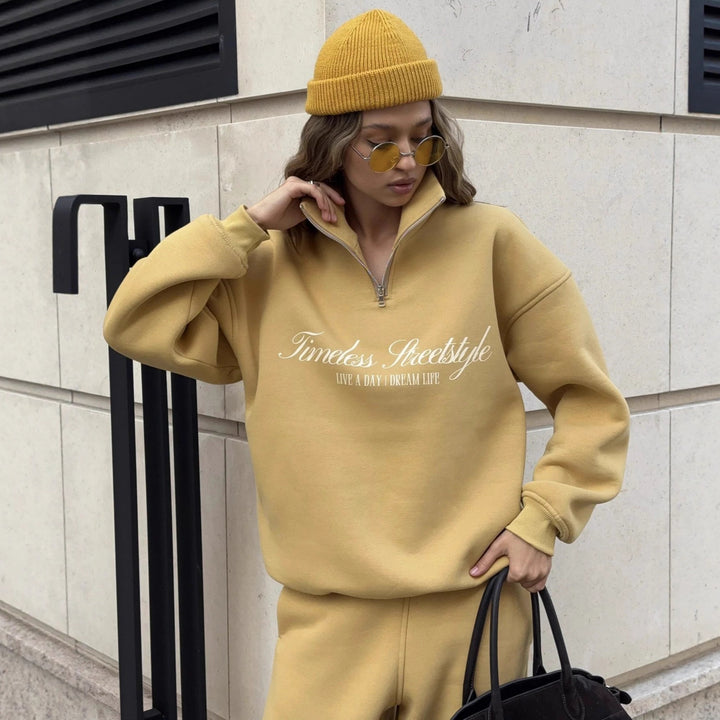 Damer sportig hooded tröja med modern dragkedja Mirla-Eva Jonsson