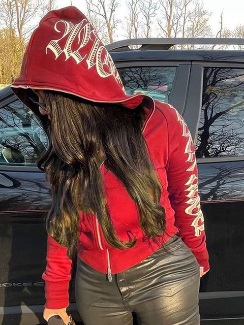 Damer sportig hoodie med innovativ grafisk design Mirla-Eva Jonsson