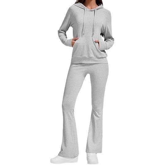 Damer sportig hoodie set med utsvängda byxor Mirla-Eva Jonsson