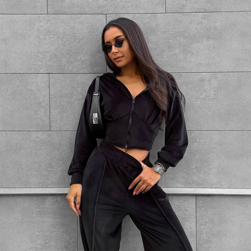 Damer sportig zip hoodie dräkt med hög midja och vida byxor Mirla-Eva Jonsson