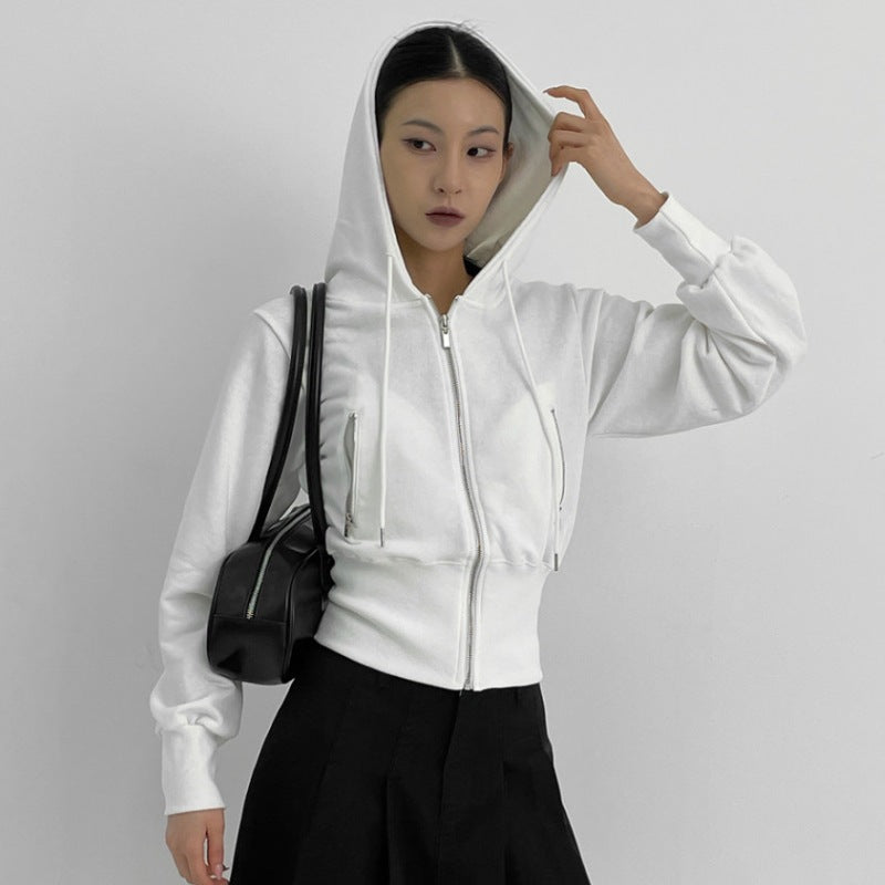 Damer sportig zip hoodie med en figurnära passform Mirla-Eva Jonsson