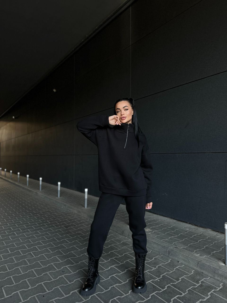 Damer sportigt fleece-set med hög krage och praktiska dragkedjerelement Eva Jonsson-Eva Jonsson
