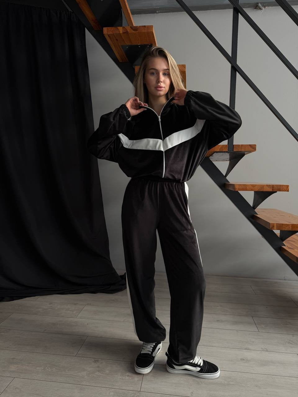 Damer sportigt lounge-outfit Mirla-Eva Jonsson
