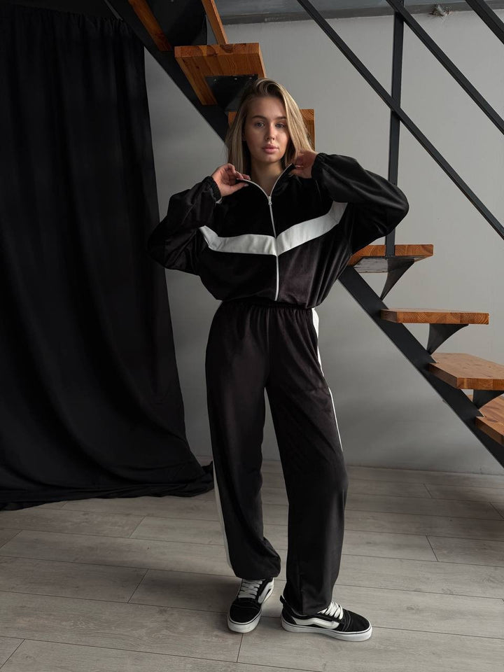 Damer sportigt lounge-outfit Mirla-Eva Jonsson