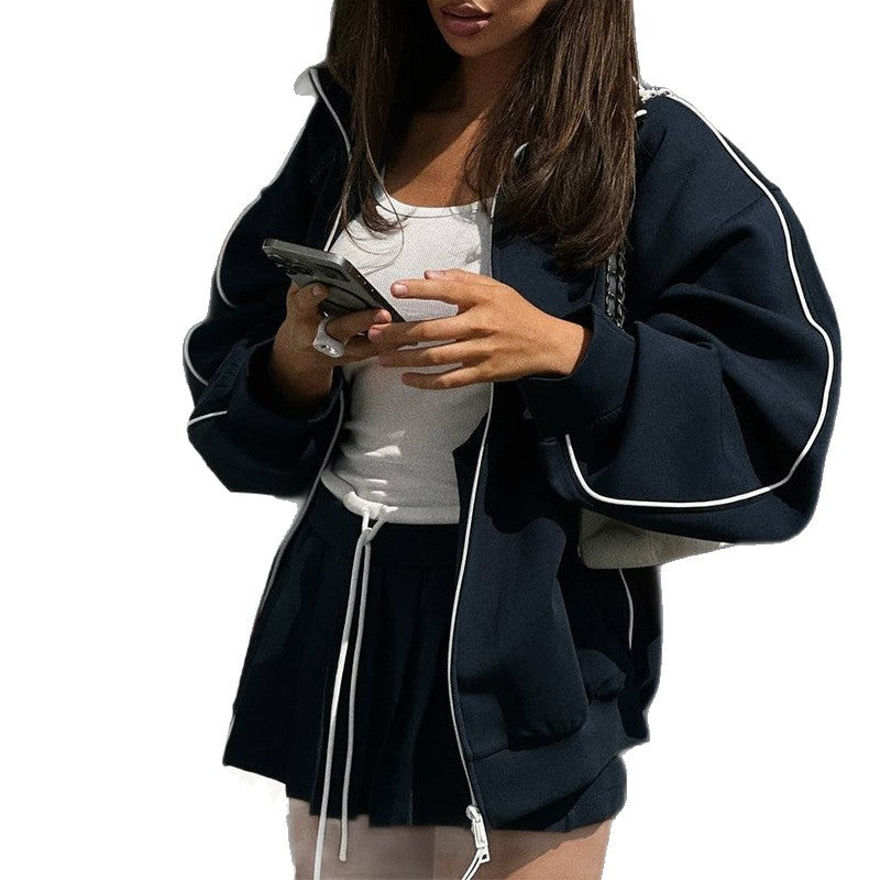 Damer sportigt loungewear-kombinationsset med korta byxor och avslappnad topp Mirla-Eva Jonsson