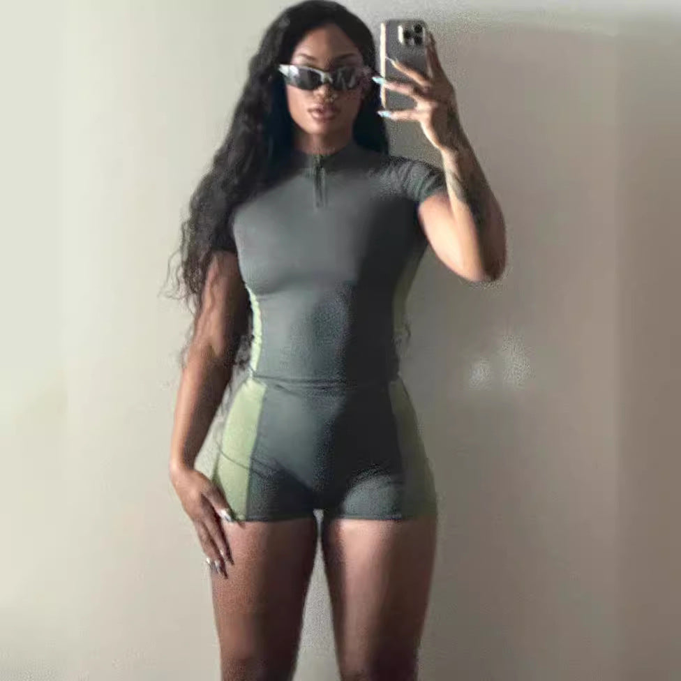 Damer sportigt set med kort överdel och shorts Mirla-Eva Jonsson