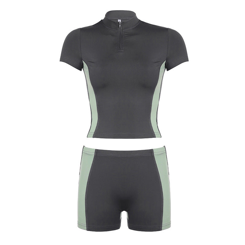Damer sportigt set med kort överdel och tajta shorts Mirla-Eva Jonsson