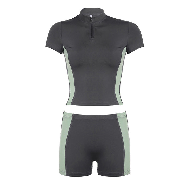 Damer sportigt set med kort överdel och tajta shorts Mirla-Eva Jonsson