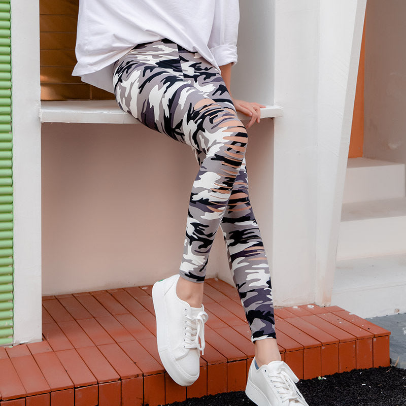 Damer sportleggings med camouflage-mönster och skärningsdetaljer Eva Jonsson-Eva Jonsson
