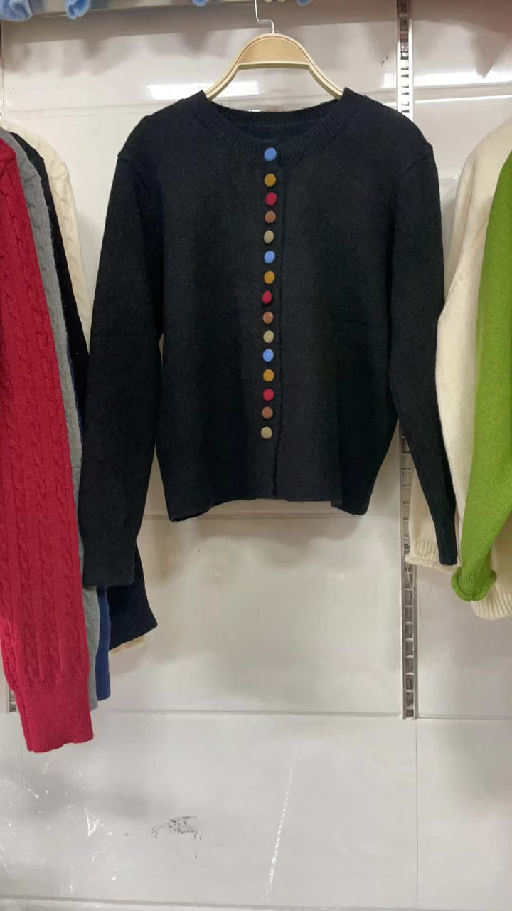 Damer stickad cardigan med färgglada knappdetaljer och behaglig passform Eva Jonsson-Eva Jonsson