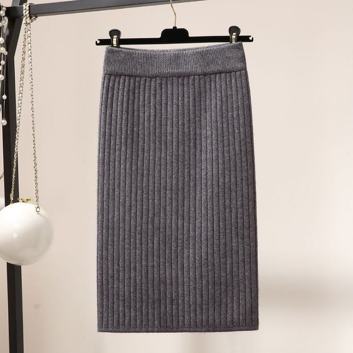 Damer stickad kjol i elegant ribbdesign Mirla-Eva Jonsson