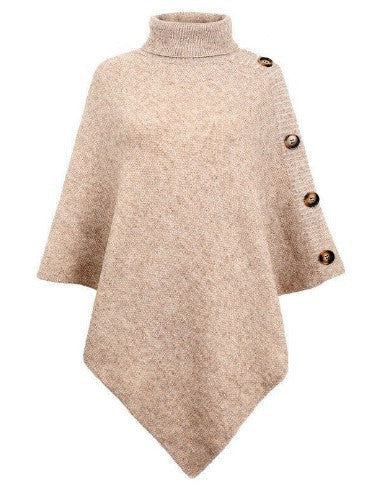 Damer stickad poncho med hög krage och dekorativa knappr detaljer Mirla-Eva Jonsson