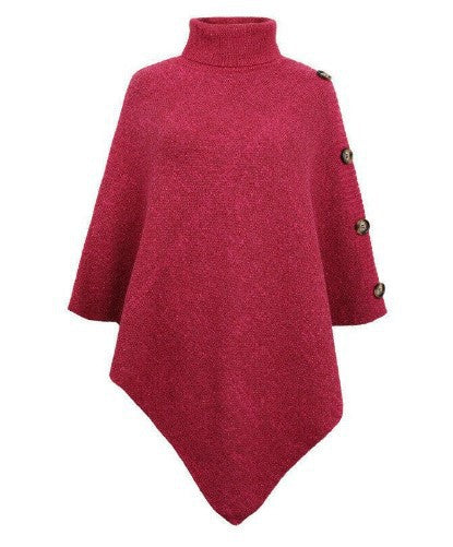 Damer stickad poncho med hög krage och dekorativa knappr detaljer Mirla-Eva Jonsson
