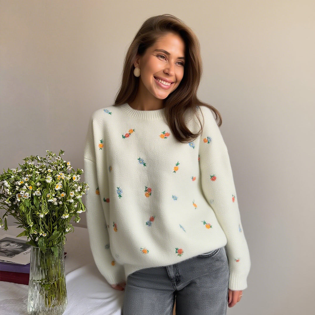 Damer stickad tröja med blomsterbroderielement Mirla-Eva Jonsson