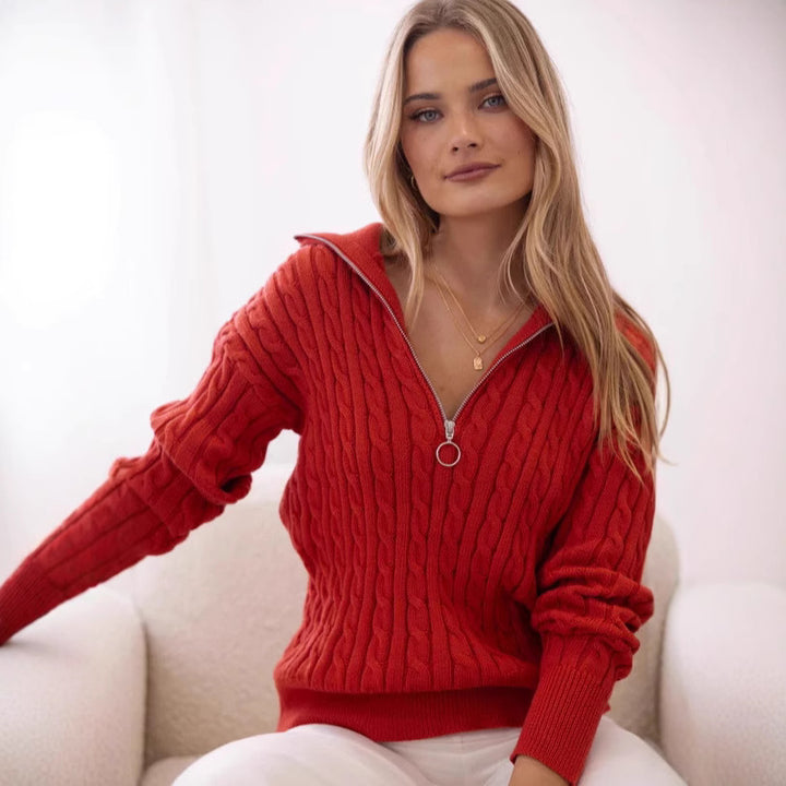 Damer stickad tröja med elegant kabelmönster och moderiktig ståkrage Mirla-Eva Jonsson