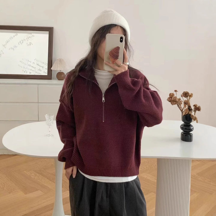 Damer stickad tröja med hög krage och fin ribbstickad struktur Mirla-Eva Jonsson