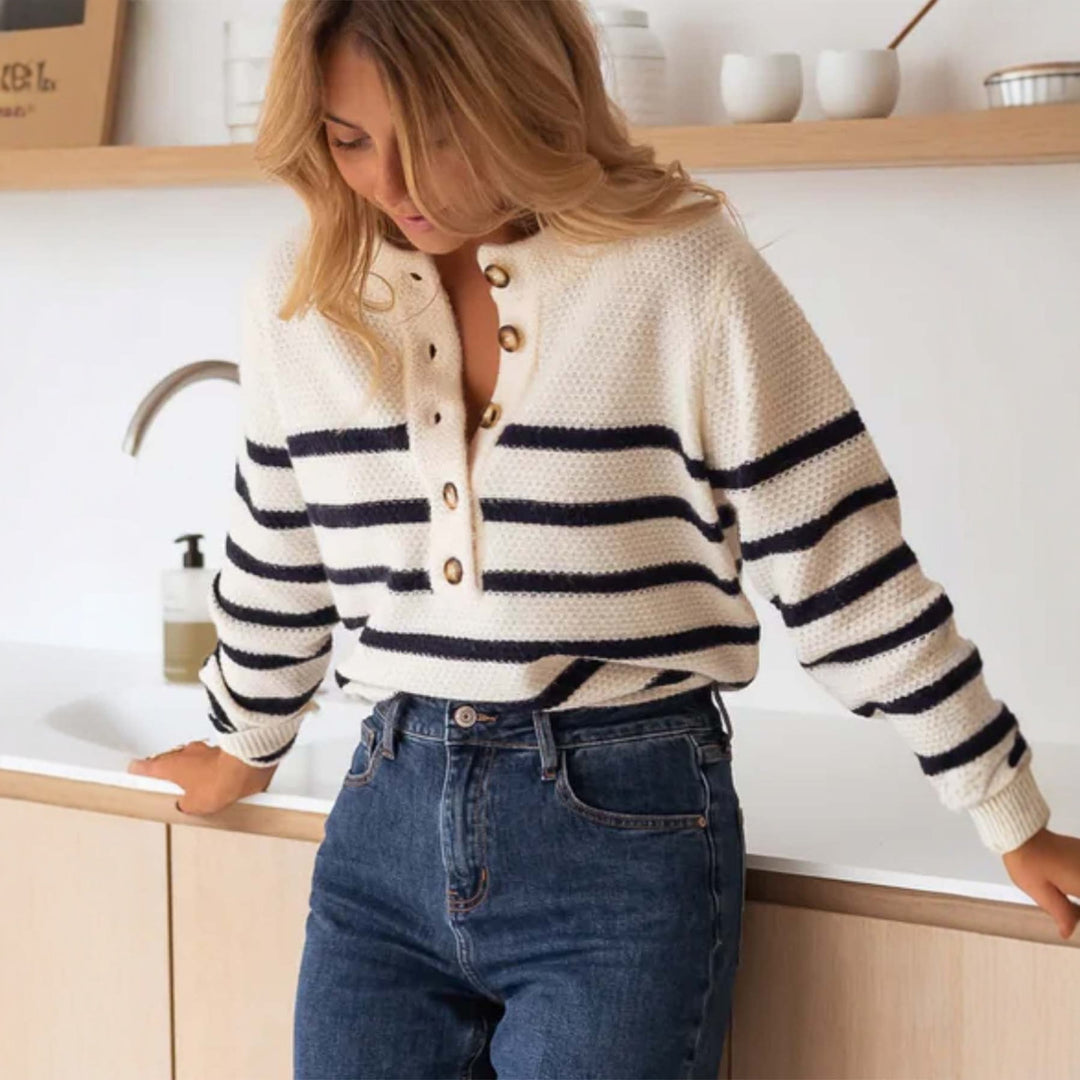 Damer stickad tröja med knappslå och maritim randdesign Mirla-Eva Jonsson