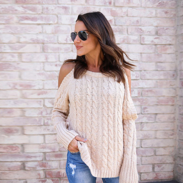 Damer stickad tröja med off-shoulder design och detaljerad flätstruktur Eva Jonsson-Eva Jonsson
