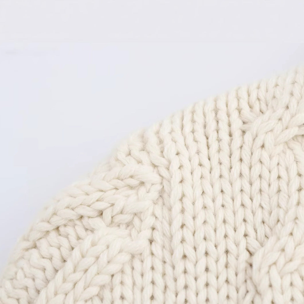 Damer stickad tröja med strukturerad flätdesign Mirla-Eva Jonsson