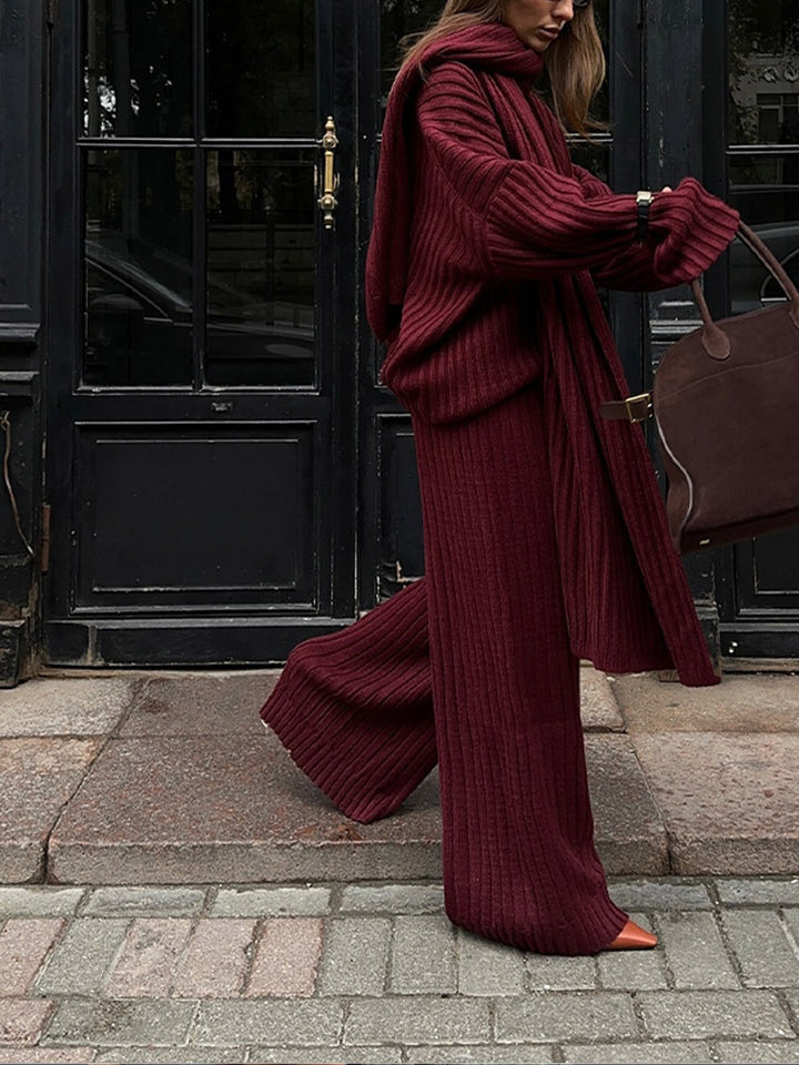 Damer stickad tyg set med vida ben och oversized överdel Mirla-Eva Jonsson