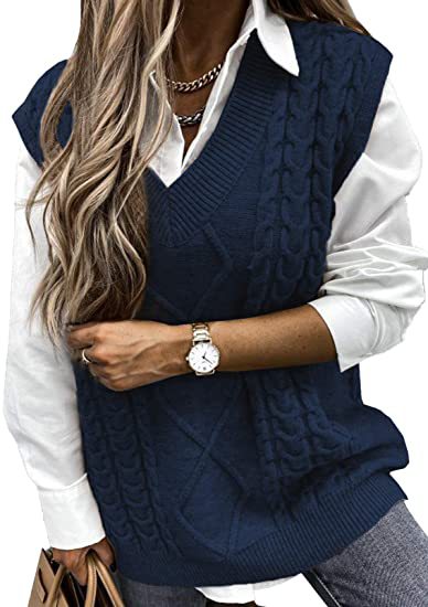 Damer stickad väst med flätdesign och V-ringning Mirla-Eva Jonsson