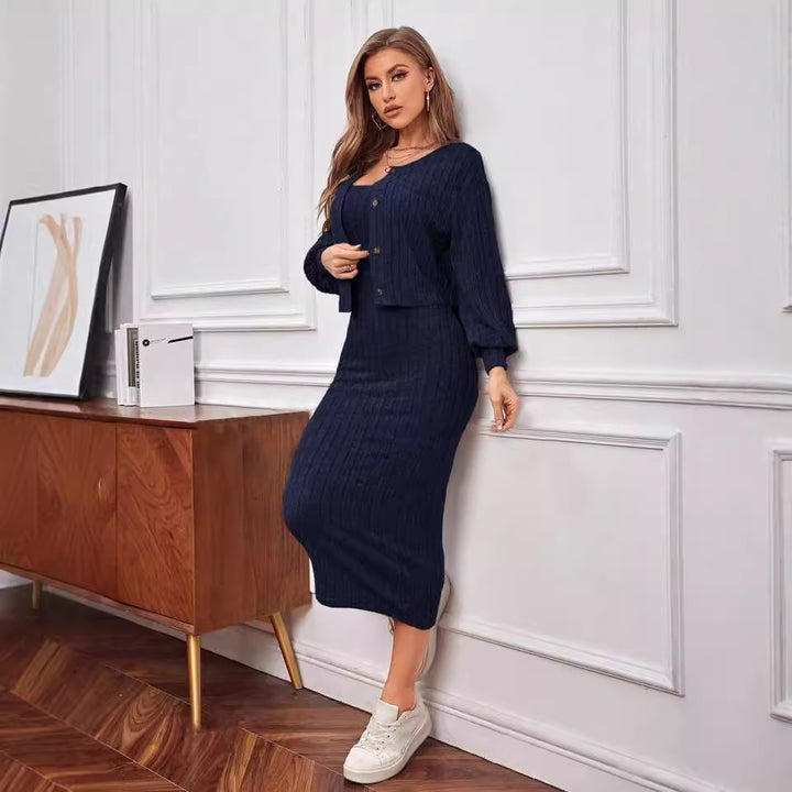 Damer stickat outfit med knapplist och mudd Mirla-Eva Jonsson