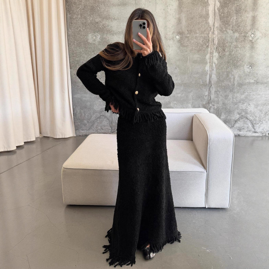 Damer stickensemble med fransar och eleganta knappar Mirla-Eva Jonsson