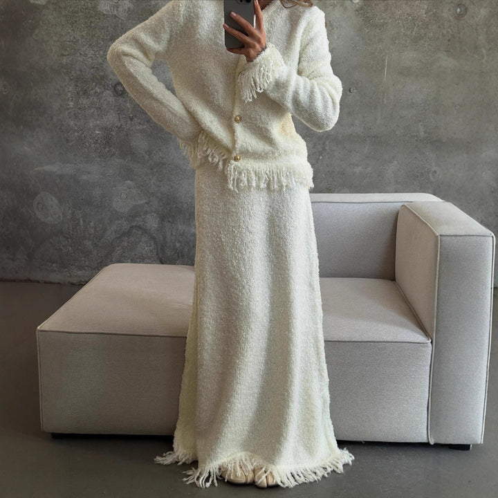 Damer stickensemble med fransar och eleganta knappar Mirla-Eva Jonsson