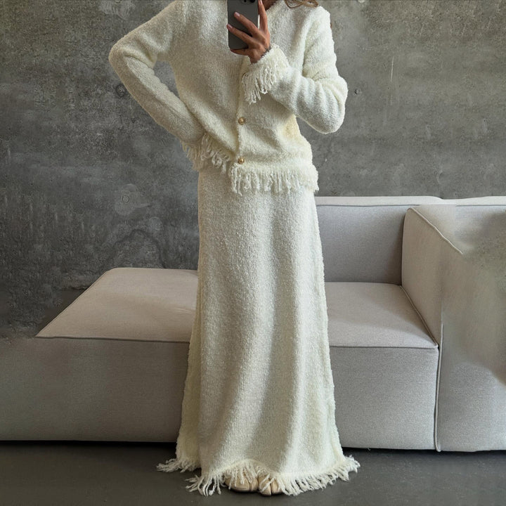 Damer stickensemble med fransar och eleganta knappar Mirla-Eva Jonsson