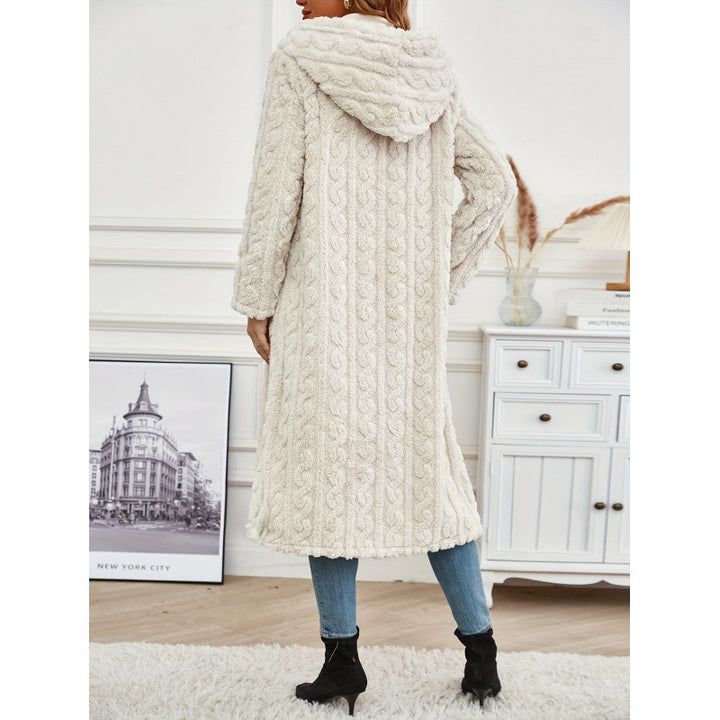 Damer stickjacka med oversized krage och originellt flätmönster Mirla-Eva Jonsson