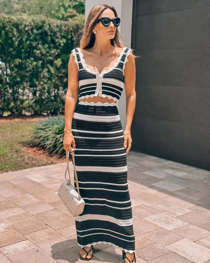 Damer stickmaxi-set med dekorativa urtag och elegant design Mirla-Eva Jonsson