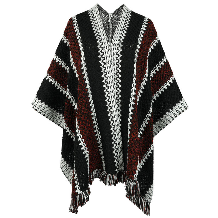 Damer stickponcho med V-ringning och fransar Mirla-Eva Jonsson