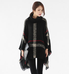 Damer stickponcho med hög krage och trendig fransdesign Eva Jonsson-Eva Jonsson