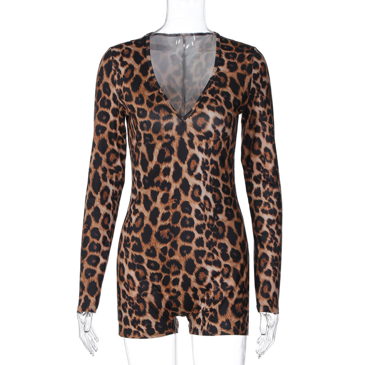 Damer stilfull leopardmönstrad bodysuit med V-urringning och långa ärmar Mirla-Eva Jonsson