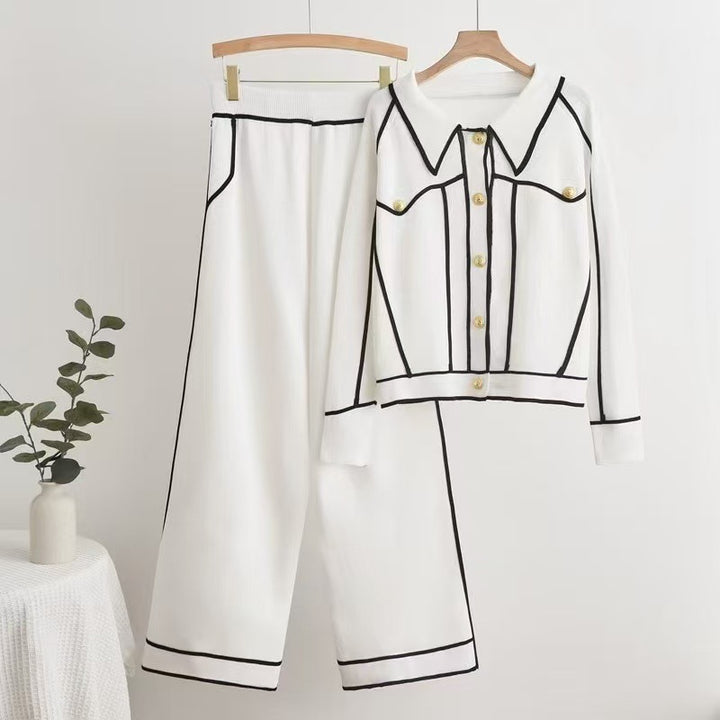 Damer stilfullt fritidsdräkt-set med kontrasterande knapdesign Mirla-Eva Jonsson