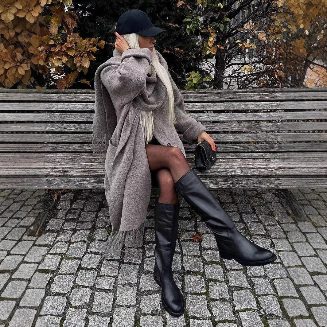 Damer stiliga koftan med scarf och knapppdetaljer Mirla-Eva Jonsson
