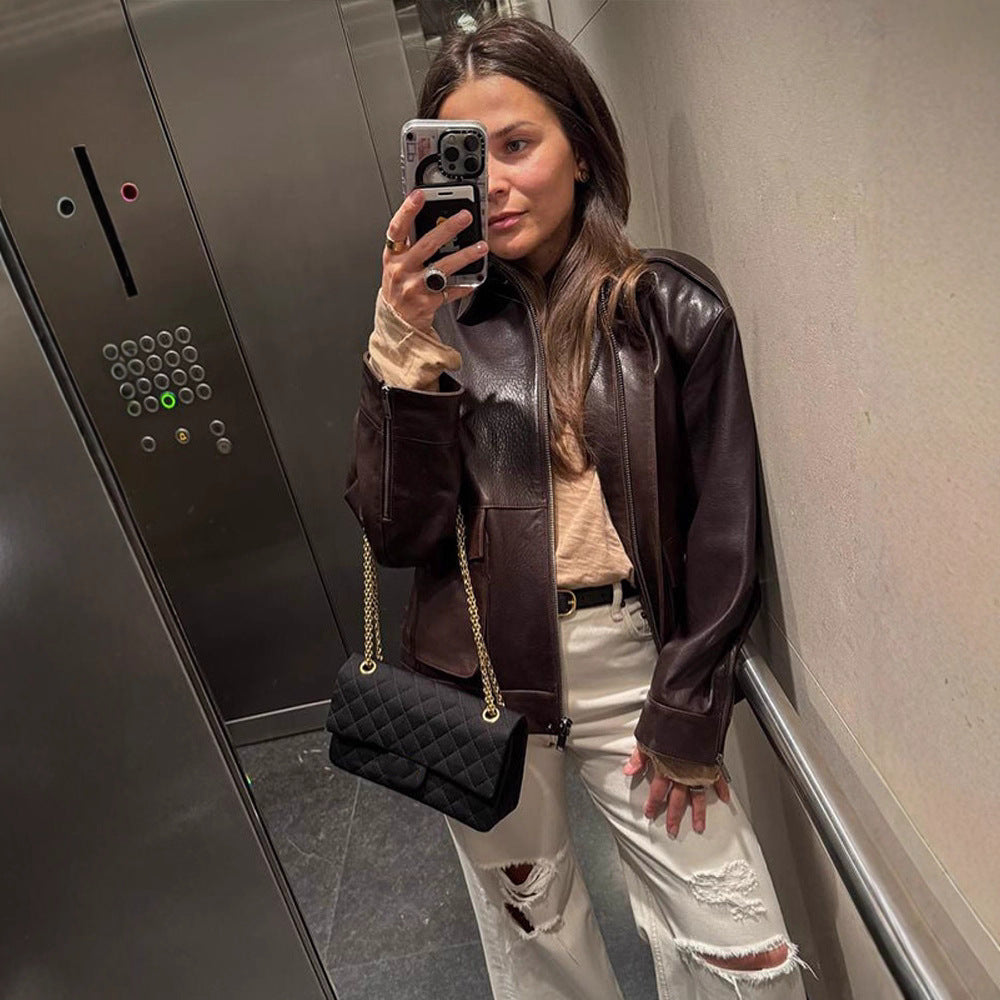 Damer stiliga läderjacka med praktiska fickor och modern skärning Eva Jonsson-Eva Jonsson