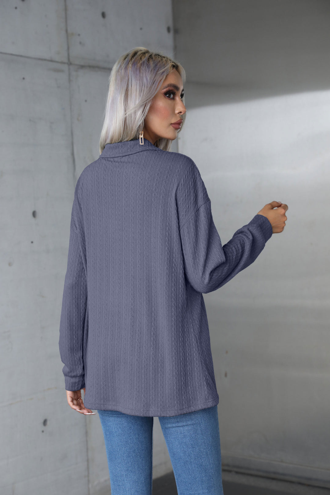 Damer stiligt långärmad skjorta med strukturerad design Mirla-Eva Jonsson