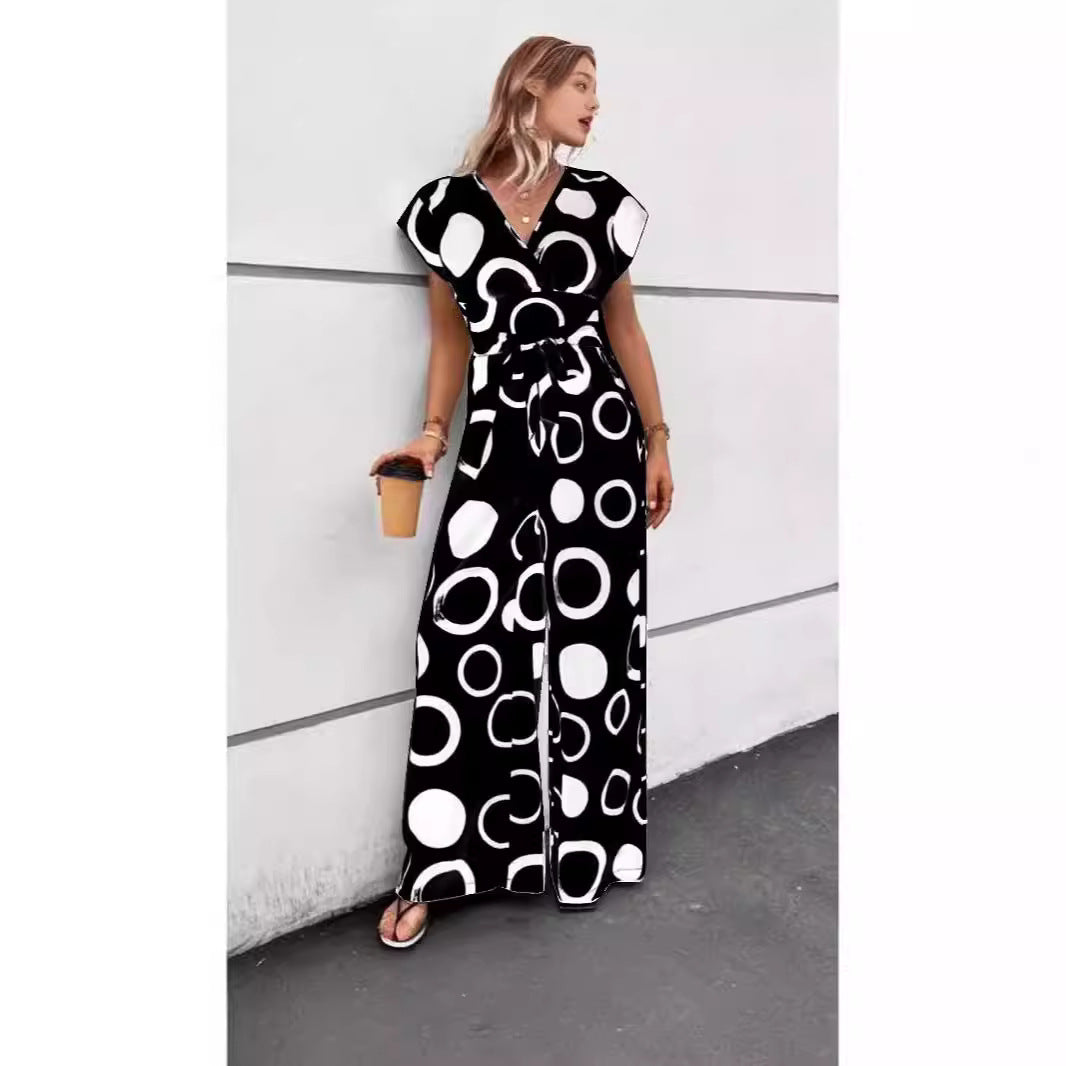 Damer stilren jumpsuit med elegant V-hals och breda ben Mirla-Eva Jonsson