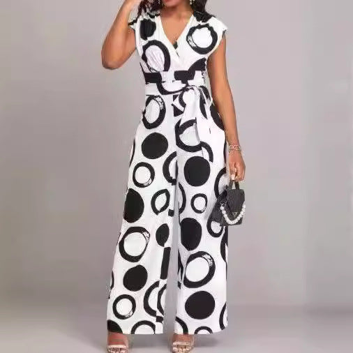 Damer stilren jumpsuit med elegant V-hals och breda ben Mirla-Eva Jonsson