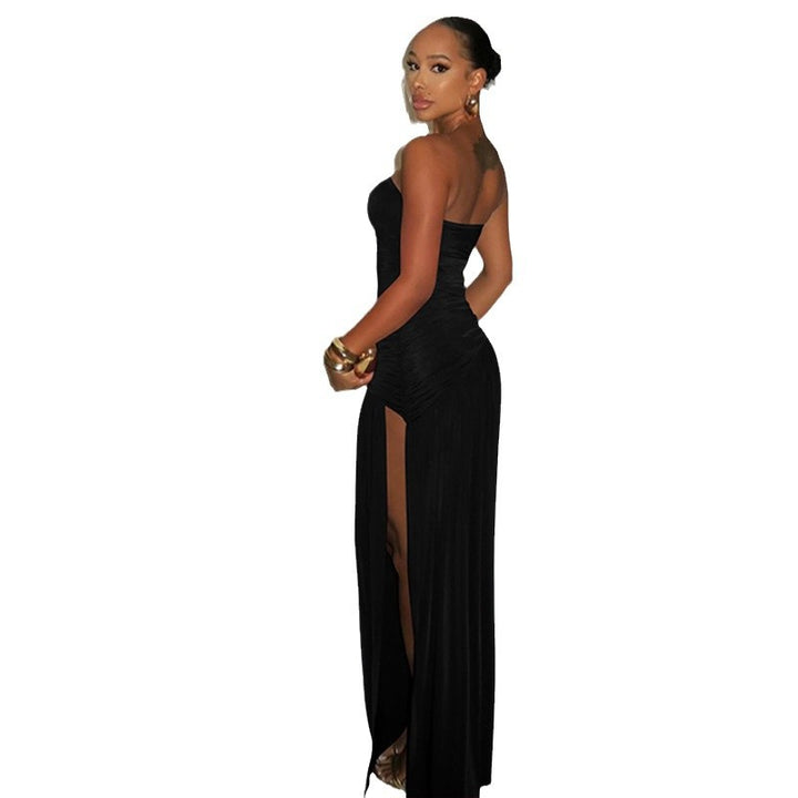 Damer strapless maxiklänning med hög slits och elegant drapering Mirla-Eva Jonsson