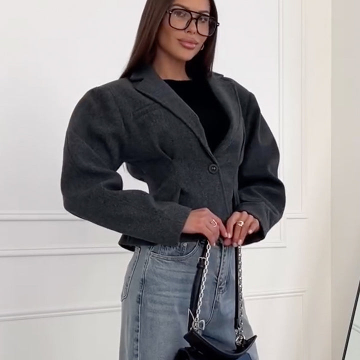 Damer strukturerad blazer med påkostade axelvaddar Mirla-Eva Jonsson