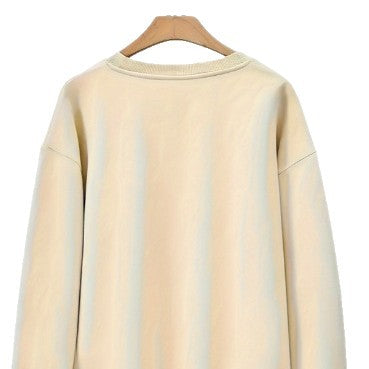 Damer sweatshirt med kreativt julmotiv och stilfulla bokstäver Mirla-Eva Jonsson