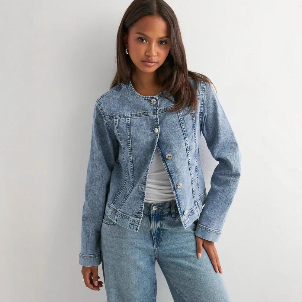Damer tidlös denimjacka i modern skärning Mirla-Eva Jonsson